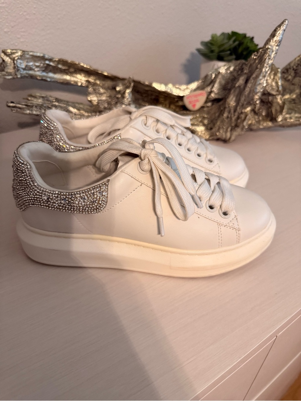 Steve Madden White Platform Sneakers with Crystal Embellished Heel Glacier sz 6 - Picture 5 of 5